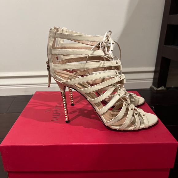 Valentino Leather Gladiator Sandals (EU38) - Picture 2 of 5